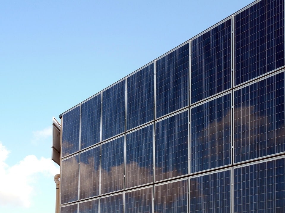 Panneaux solaires et assurance habitation : votre assureur a besoin de ces infos